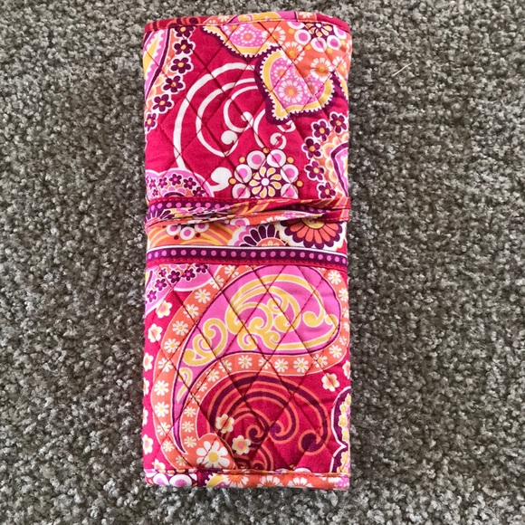 Vera Bradley Make-up Brush set in Raspberry Fizz - Picture 3 of 6